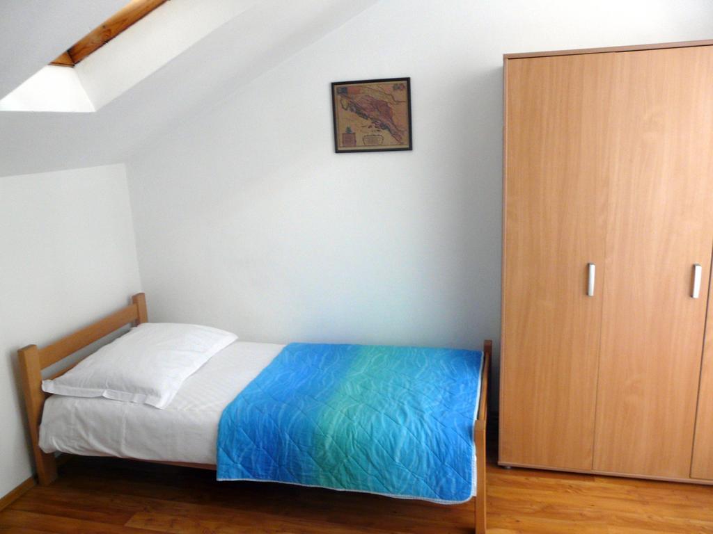 Apartments Mirela Пореч Экстерьер фото